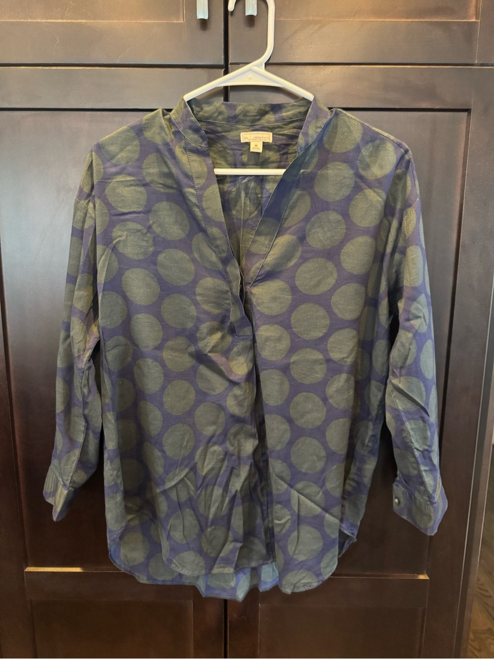 GAP Navy and Olive Plaid Button-Up Shirt